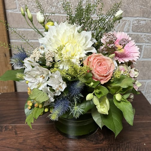 Finding Comfort Through Sympathy Flowers: A Comprehensive Guide