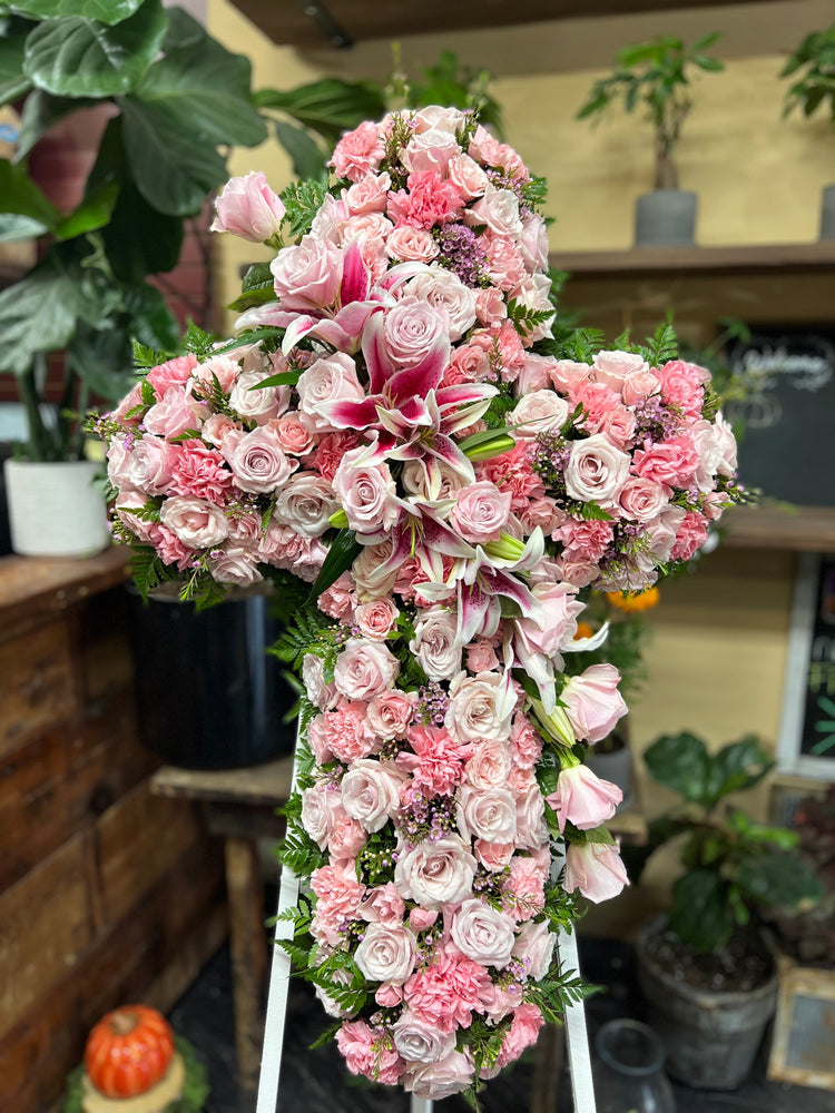 Mystical Garden Pink Cross Spray