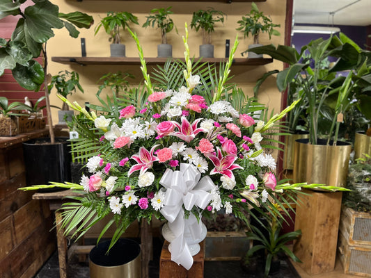 Posh In Pink Sympathty Standing Basket